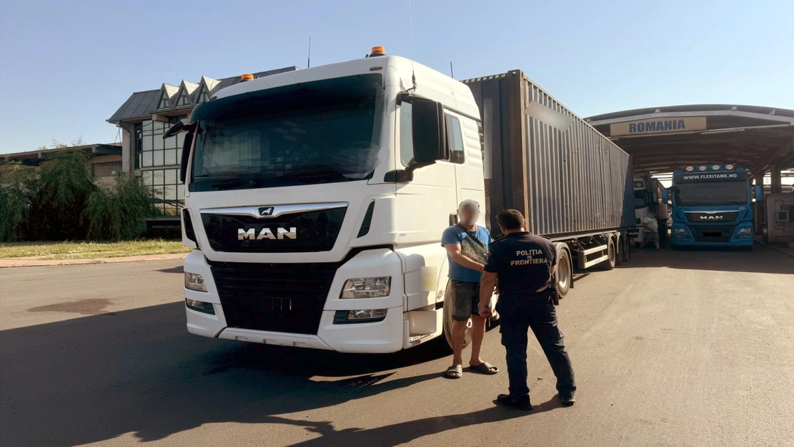 Un bărbat, în tranzit cu remorcă neînmatriculată. Polițiștii de frontieră l-au prins