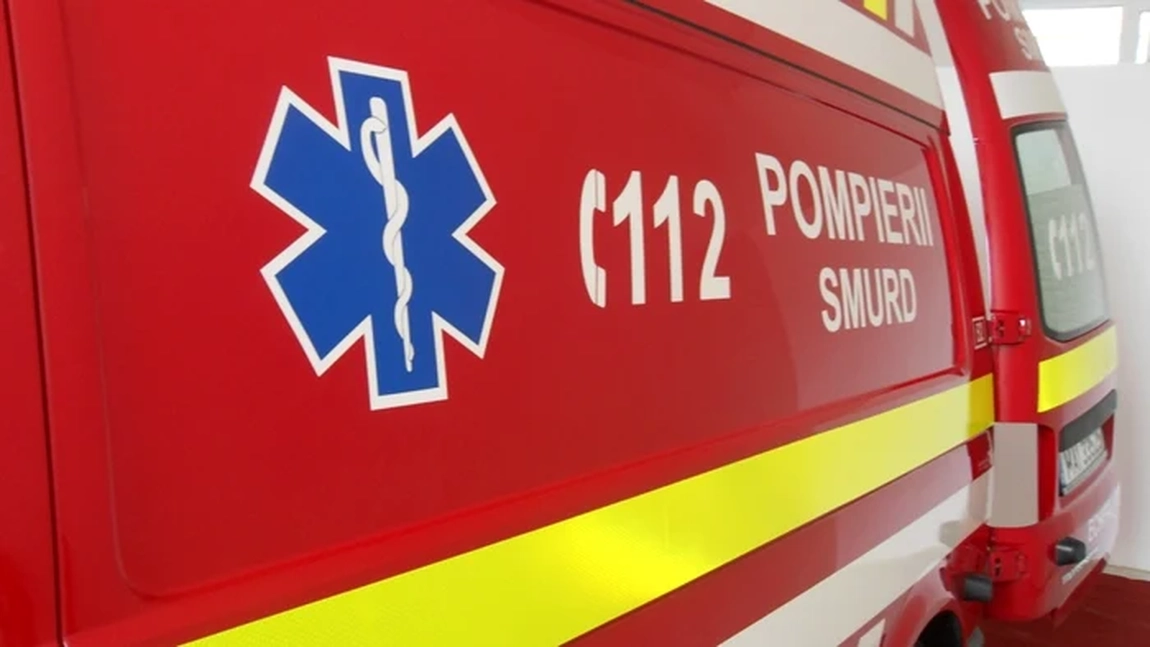 Un copil de 3 ani, lăsat nesupravegheat pentru scurt timp, a murit după ce a căzut într-o piscină