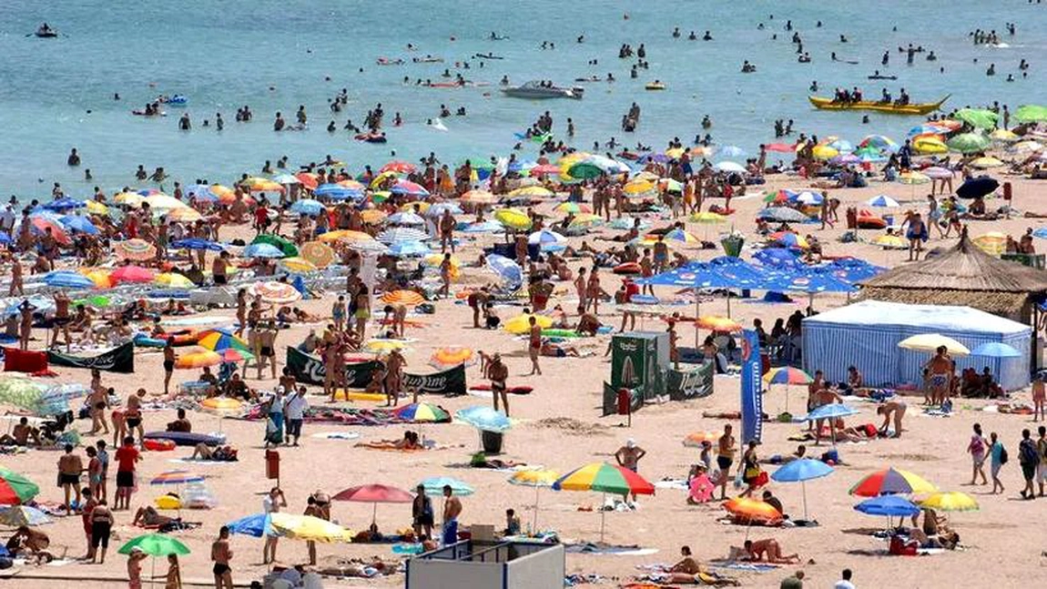 Un sfert dintre români vor să se descurce cu 3.000 lei la mare! Bugetele pentru concediu au scăzut drastic