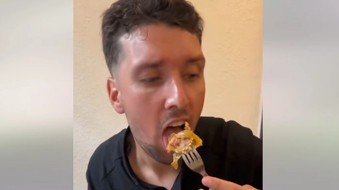 Video viral cu un britanic ce a încercat mâncare românească: „Nu poți descrie gustul!” - VIDEO