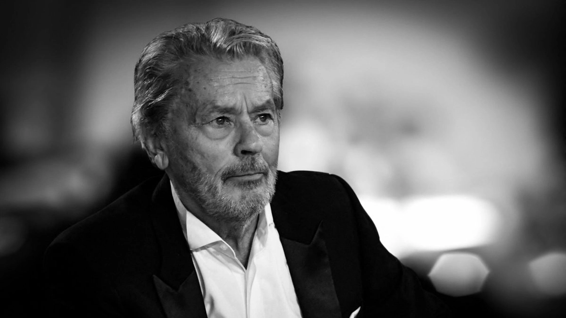 Copiii lui Alain Delon refuză să-i îndeplinească ultima sa dorință. Ce le-a cerut actorul