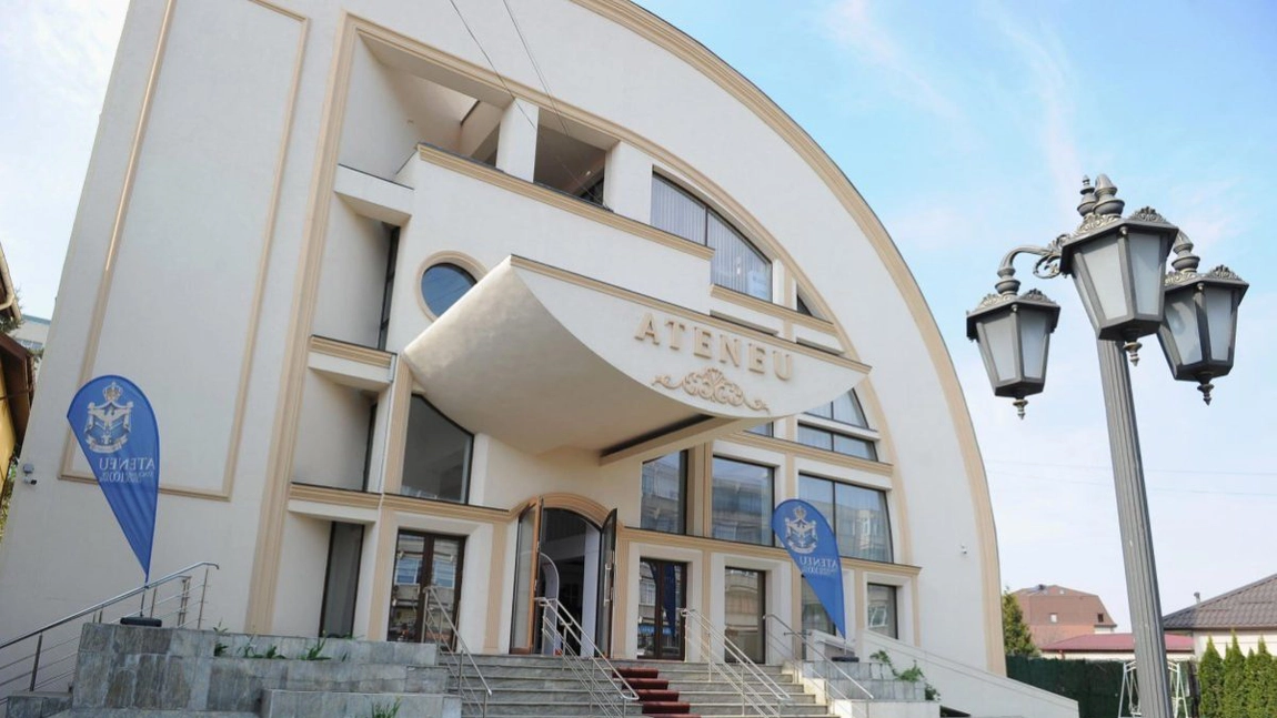 Actorii Ateneului ieșean vor juca la Brăila spectacolul Aventuri cu Dl. Goe