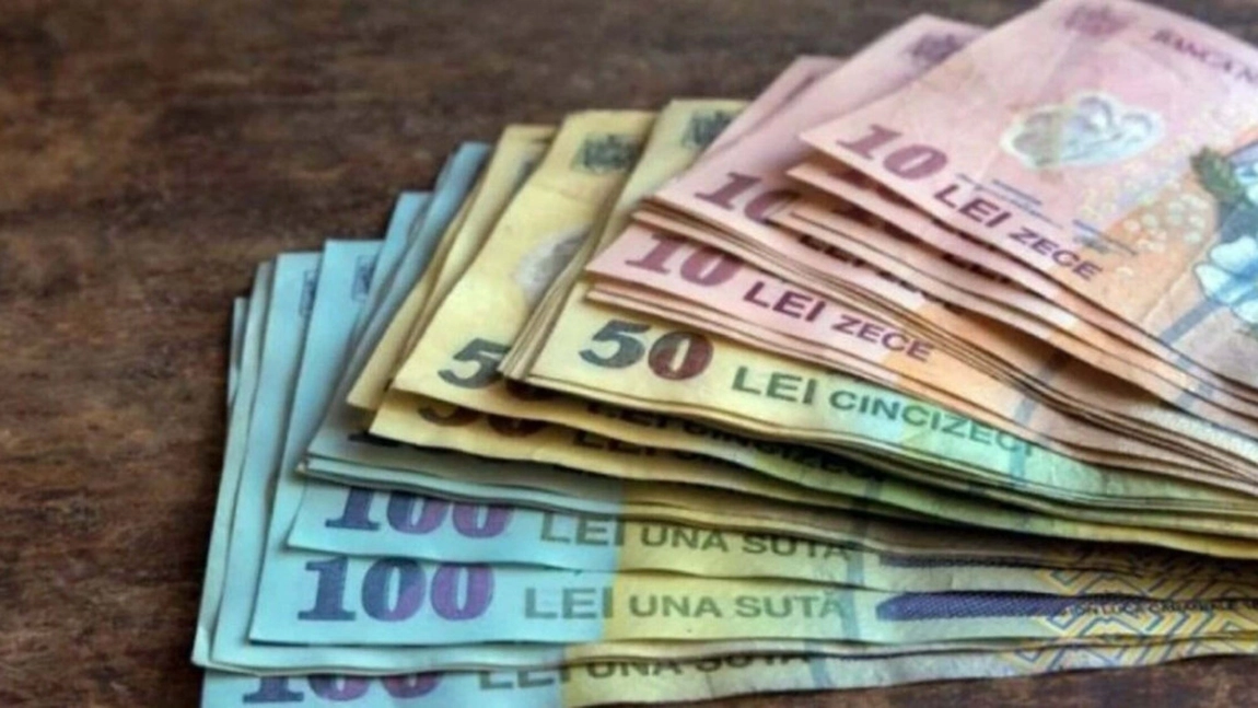 Se dau bani de la stat. Cine va beneficia de 1.850 de lei de la 1 septembrie 2024