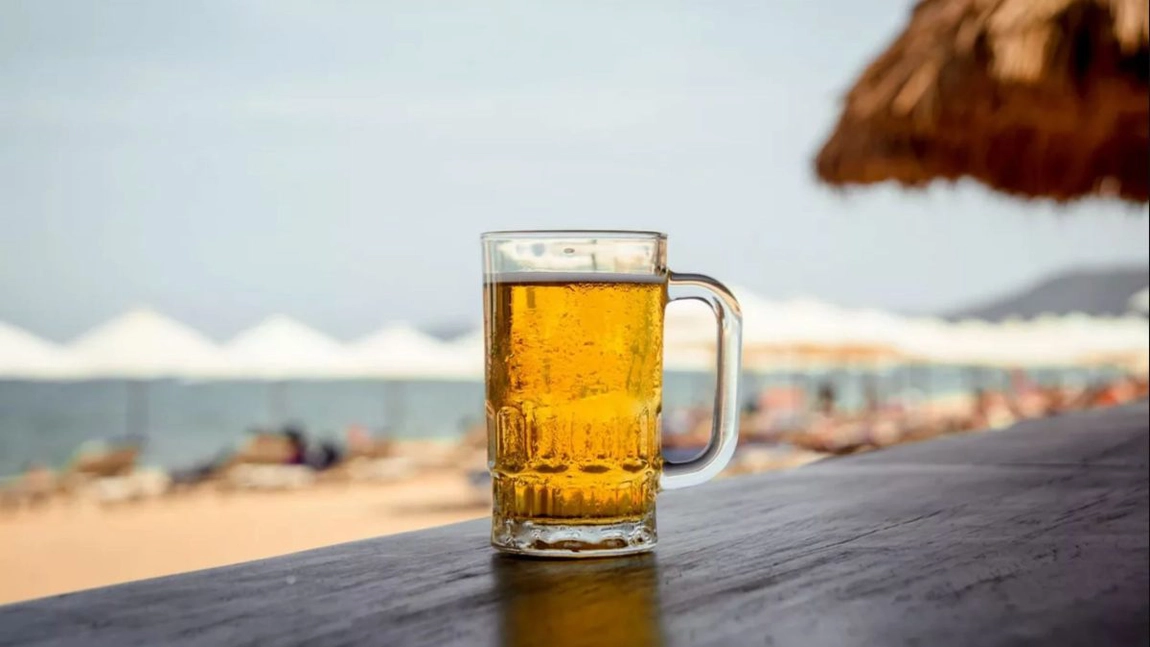 Vama Veche, cea mai scumpă stațiune de pe Litoral! Cât a plătit un turist pentru o bere, un suc și o cafea