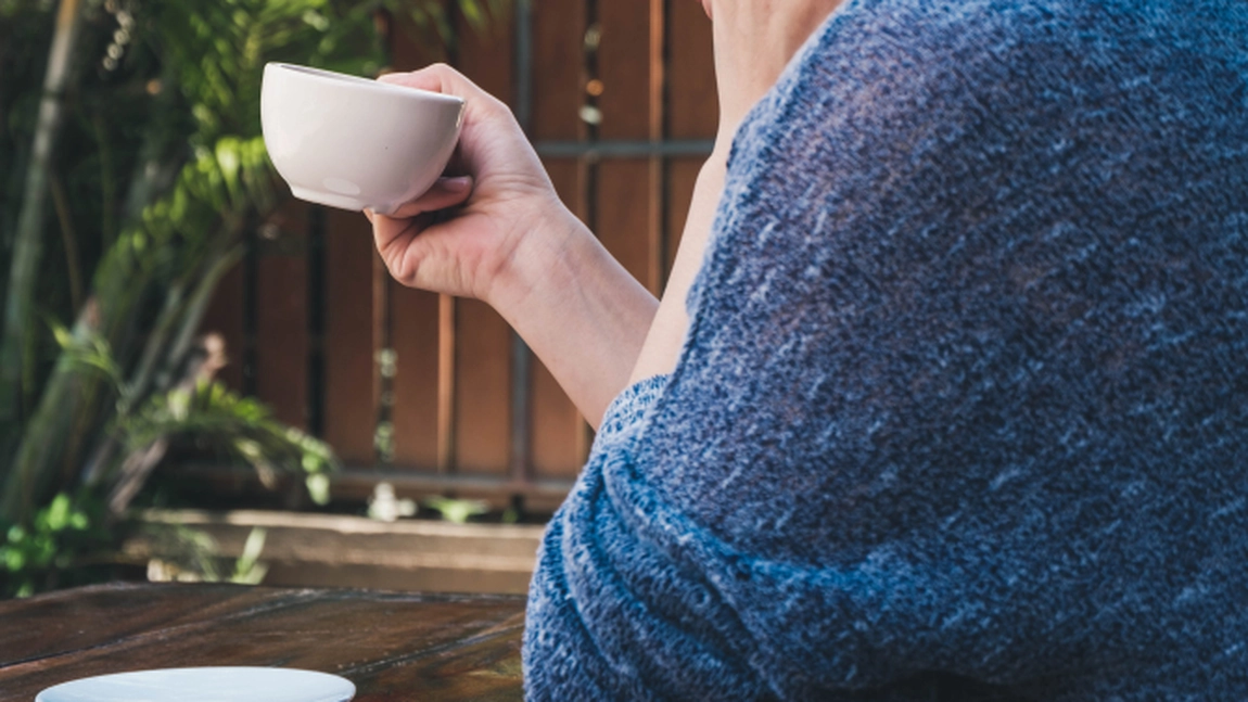 Glanda tiroidă și cafeaua. Ce efecte are consumul de cofeină și cui îi este contraindicat