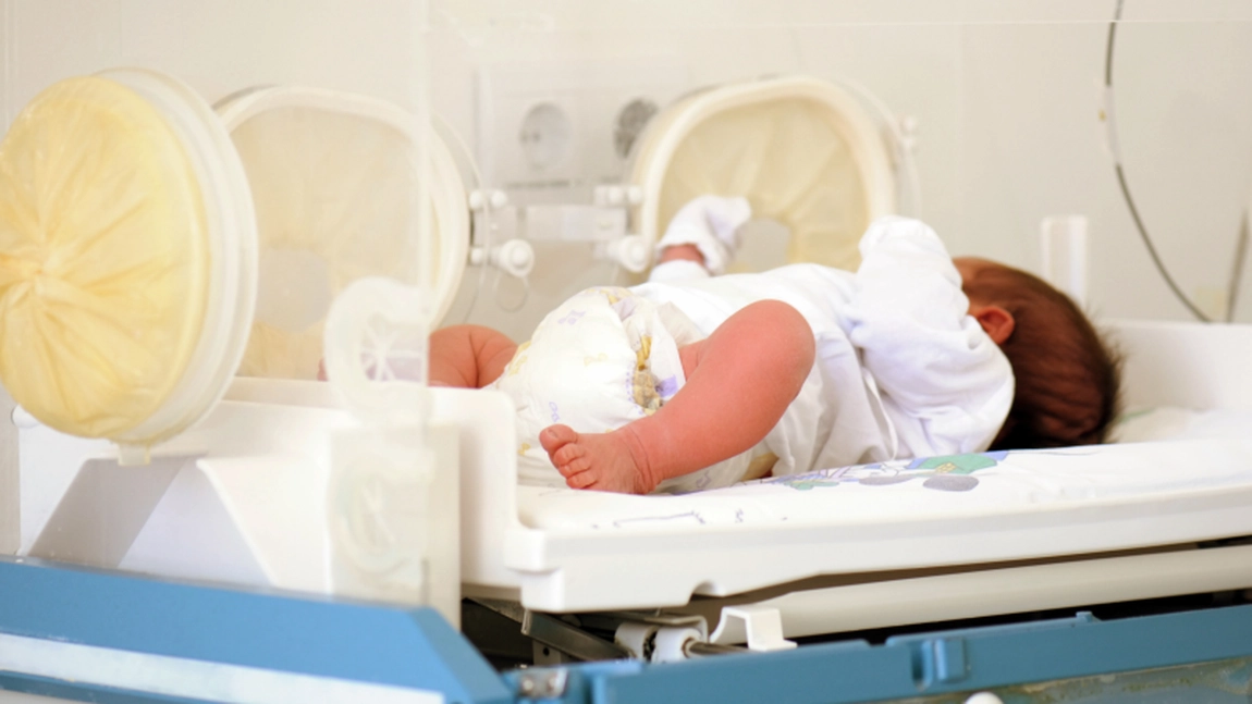 Dosarul celor doi nou-născuți decedați din cauza infecțiilor nosocomiale, clasat de judecătorii ieșeni