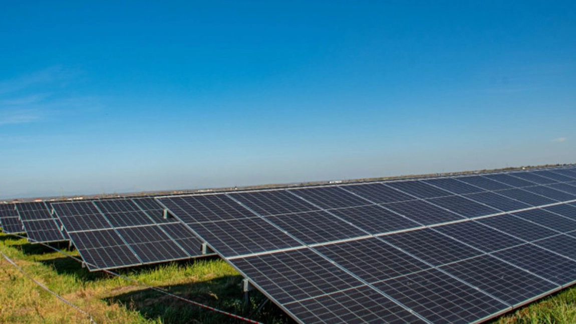Iașul va avea noi parcuri fotovoltaice și eoliene. Lucrările ar putea demara anul acesta