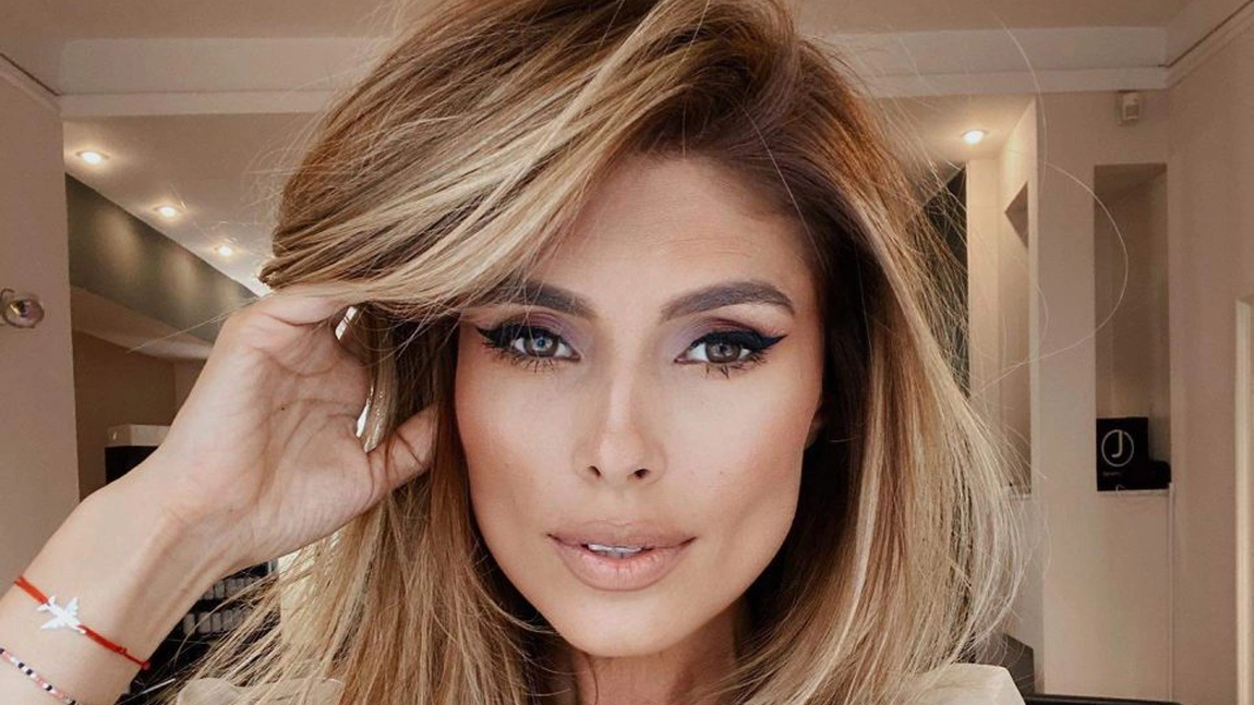 Sânziana Negru a început renovarea casei străbunicilor. Schimbările pe care și le dorește influencerița: „Așteptam de trei ani”