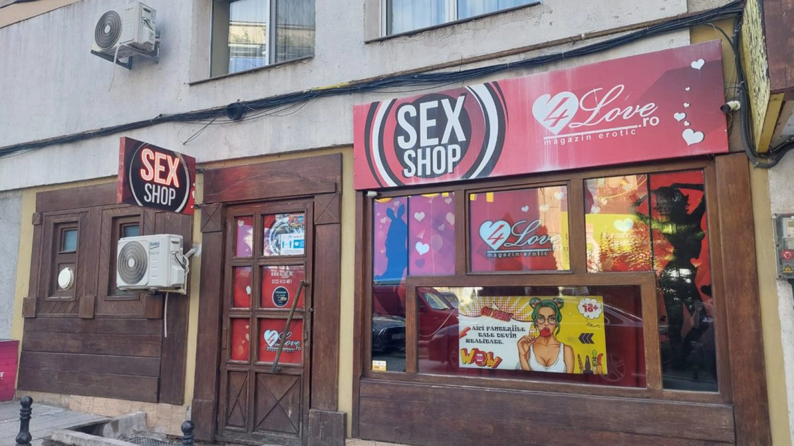 Scumpirile le-au afectat ieșenilor până și viața intimă! Jucăriile sexuale sunt la mare căutare în rândul persoanelor de peste 40 de ani: „Oamenii mai în vârstă sunt mai deschiși”