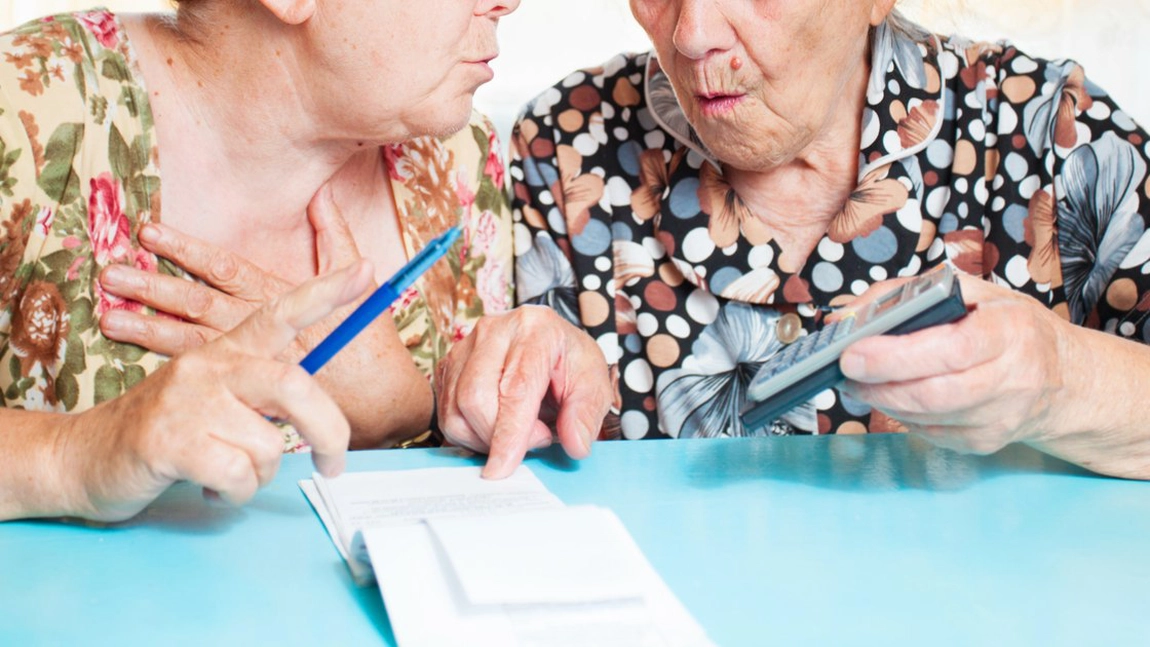 Se schimbă vârsta de pensionare la femei. Legea intră în vigoare de la 1 septembrie 2024