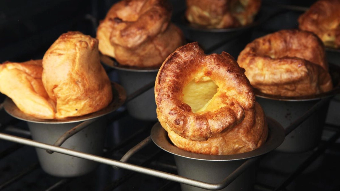 Cum să faci Yorkshire Pudding: O rețetă simplă, dar inedită, originară din Regatul Unit