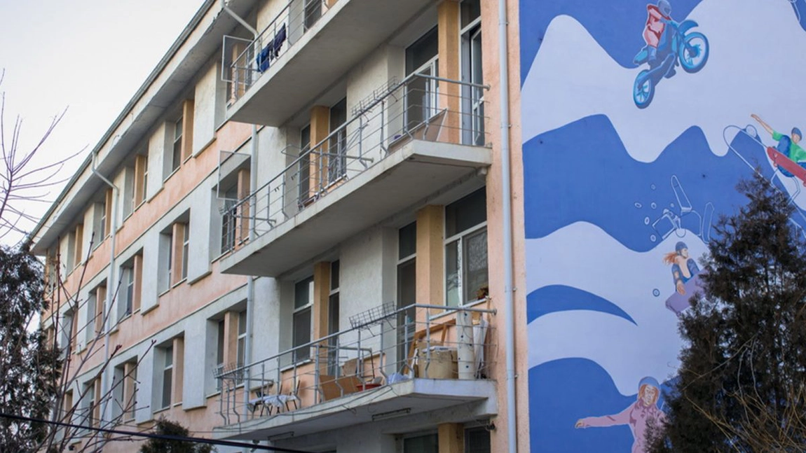 Studenții de la Universitatea de Arte „George Enescu” din Iași au la dispoziție 255 de locuri de cazare în căminul C1 din Bularga