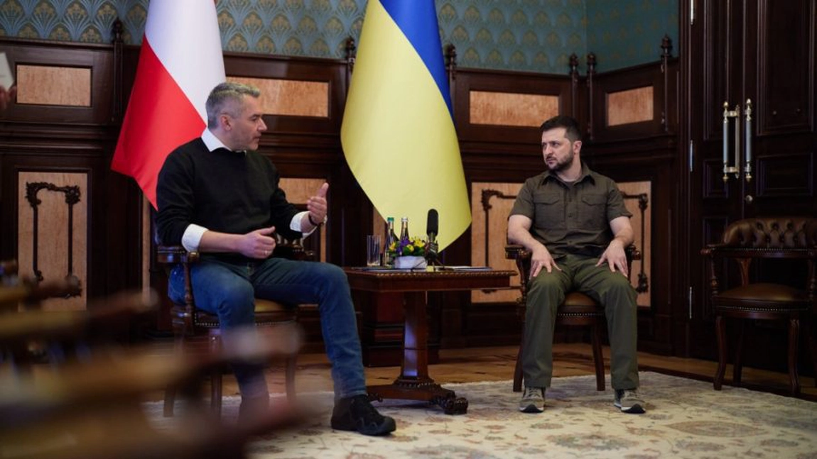 Karl Nehammer dorește să găzduiască negocierile între Ucraina și Rusia: 