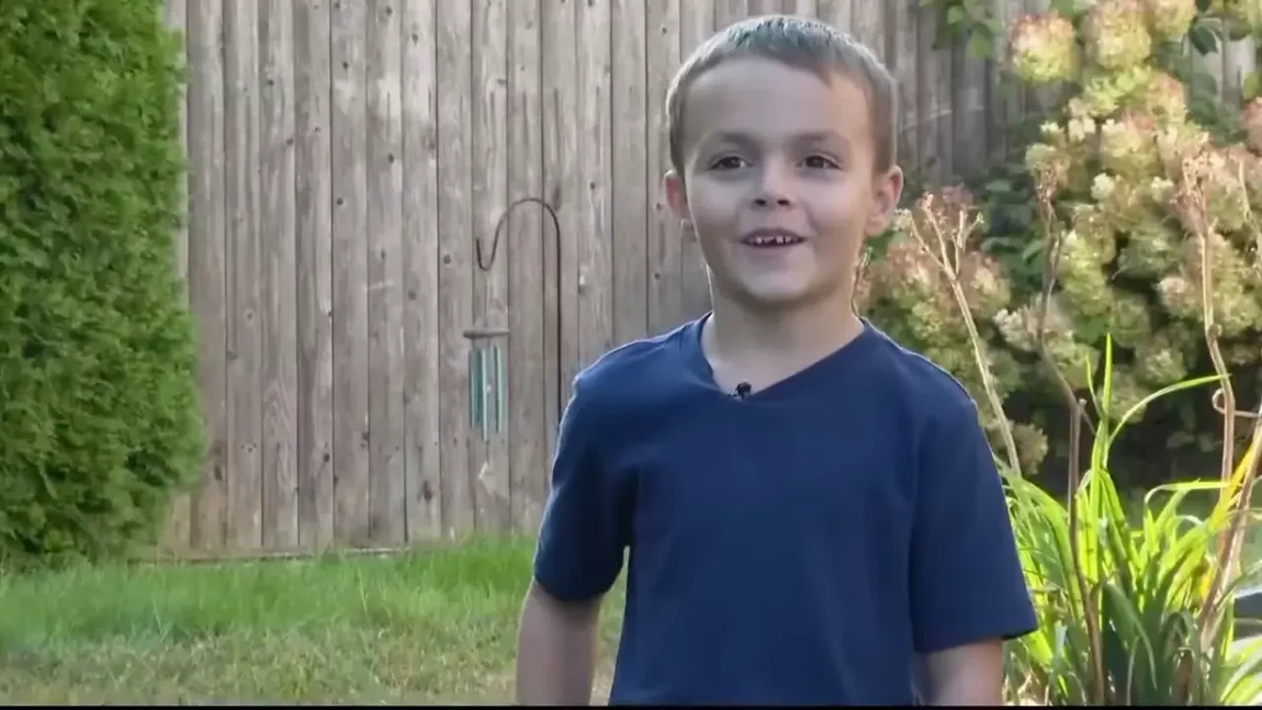 Un copil de 6 ani a demarat „Poopa Scoopa Luca”! Ce presupune afacerea și ce a făcut cu banii câștigați
