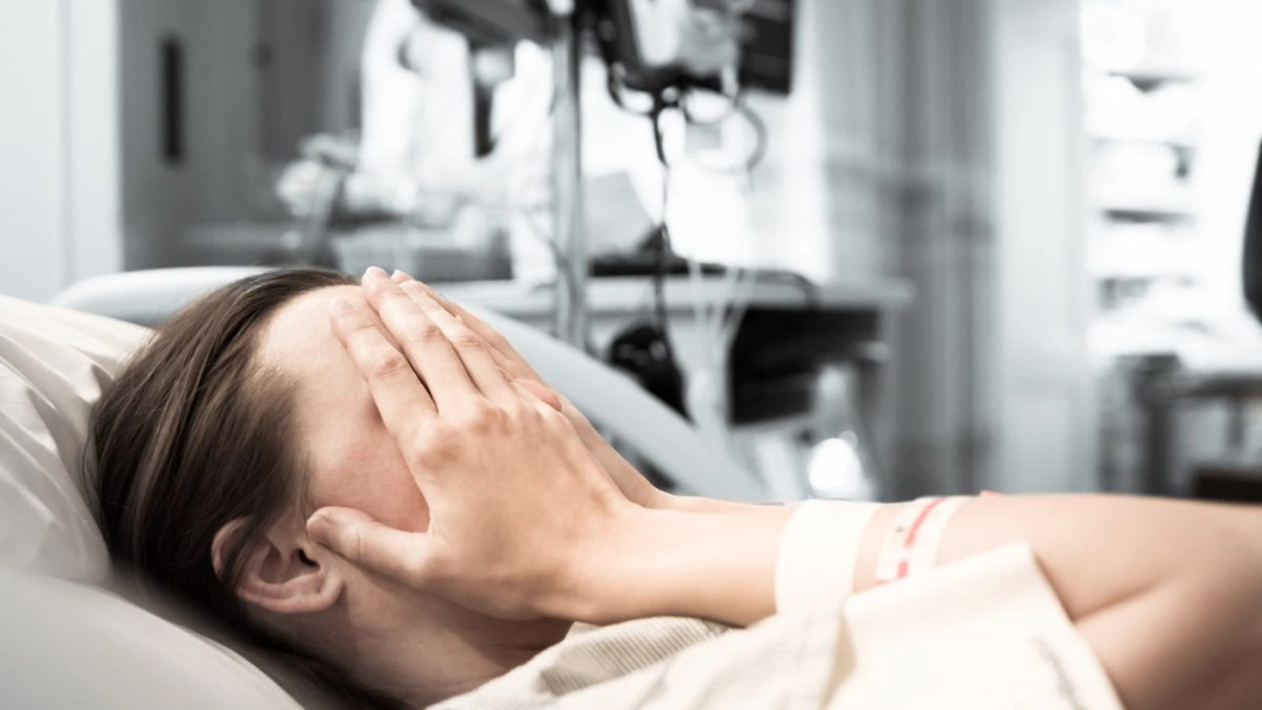 Cele 6 simptome comune ale cancerului de colon la tineri. A devenit principala cauză de mortalitate în ultimii ani