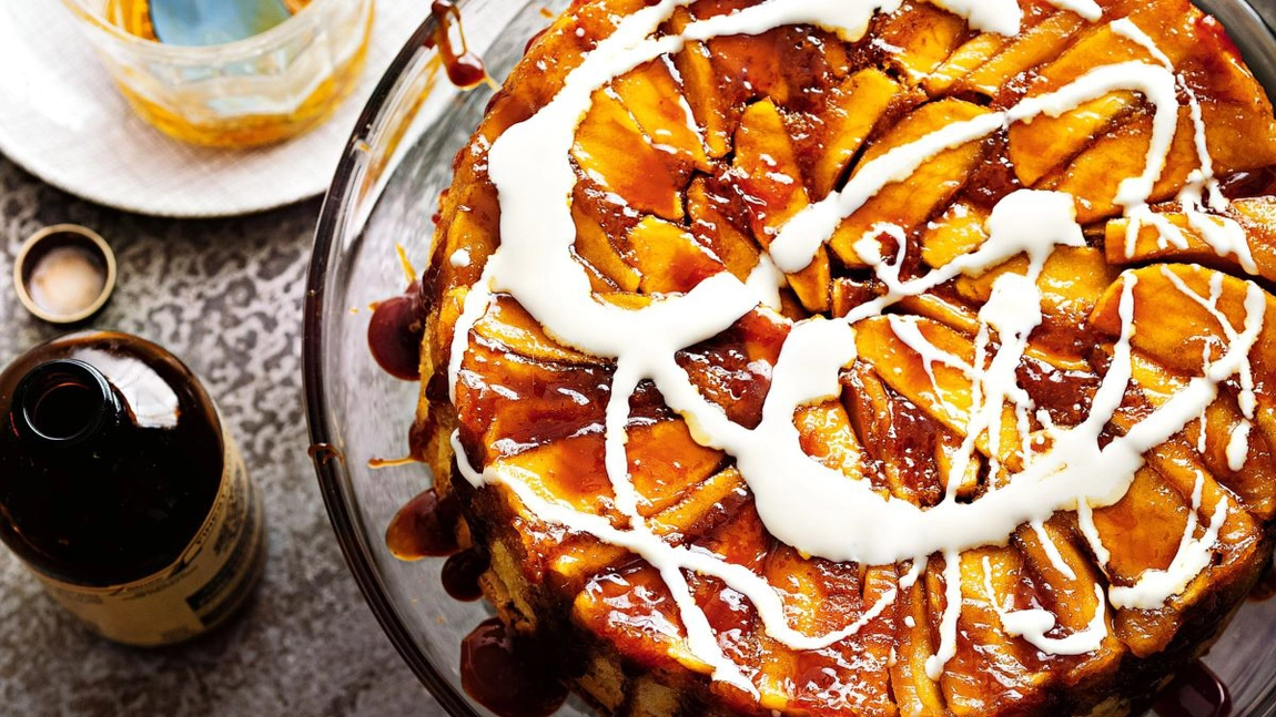 Cel mai bun tort cu mere caramelizate! O prăjitură delicioasă, perfectă pentru acest sezon!