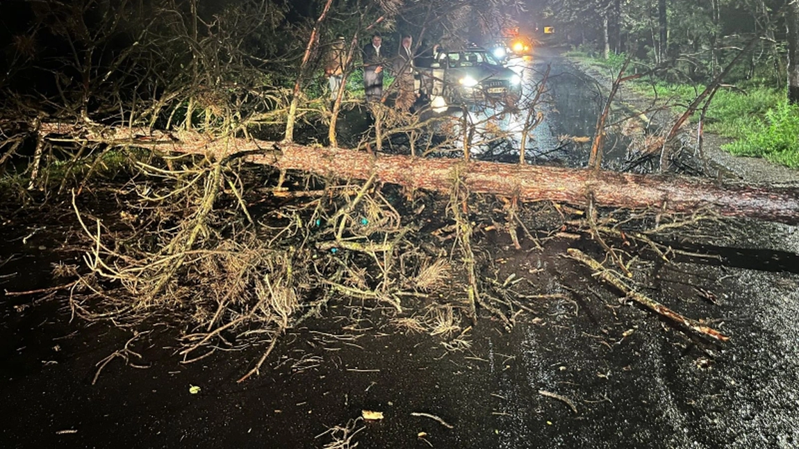 Dezastrele făcute de ciclonul Ashley în România. Care sunt județele ce au decis evacuarea persoanelor în următoarele ore