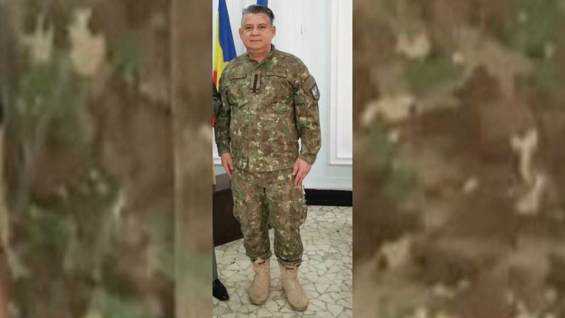 Acest șef de secție de la Spitalul Militar are venituri lunare de zeci de mii de lei! Medicul a investit banii în terenuri, imobile și obiecte de artă