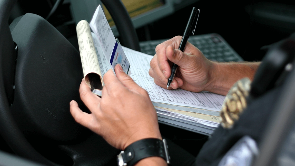 La câte puncte se ia permisul? Greșeala care te lasă imediat fără documentul auto!