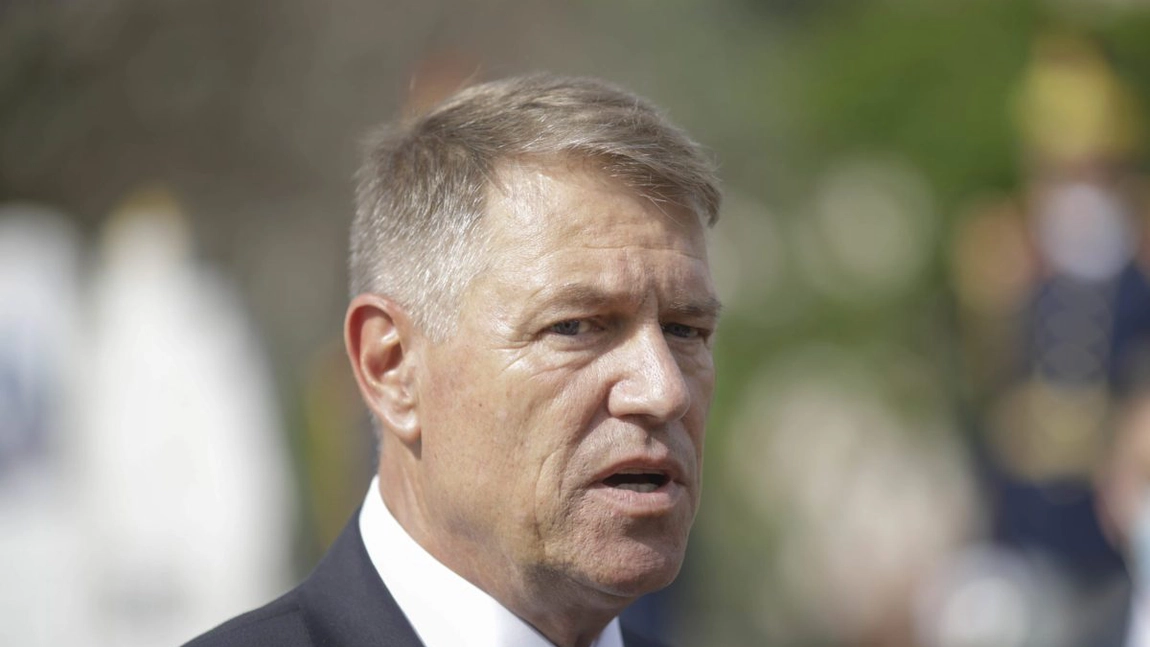 Klaus Iohannis a avut o primă reacție cu privire la „legea PNL” care îi permite să candideze la alegerile parlamentare