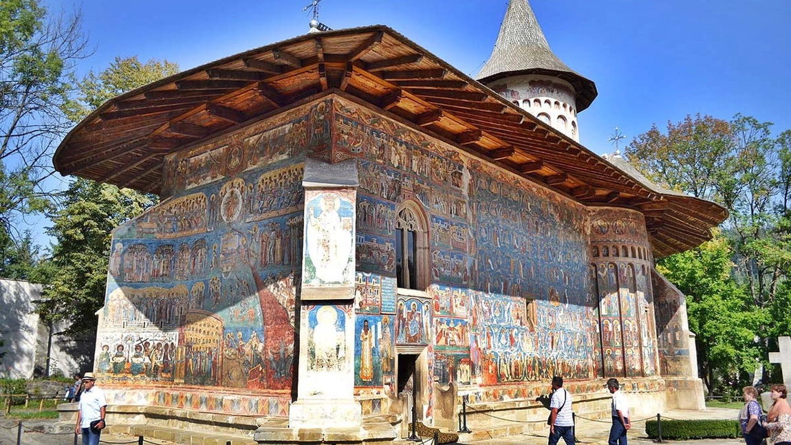 În această mănăstire din România se spune că orice dorință ți se îndeplinește. Unde se află lăcașul de cult