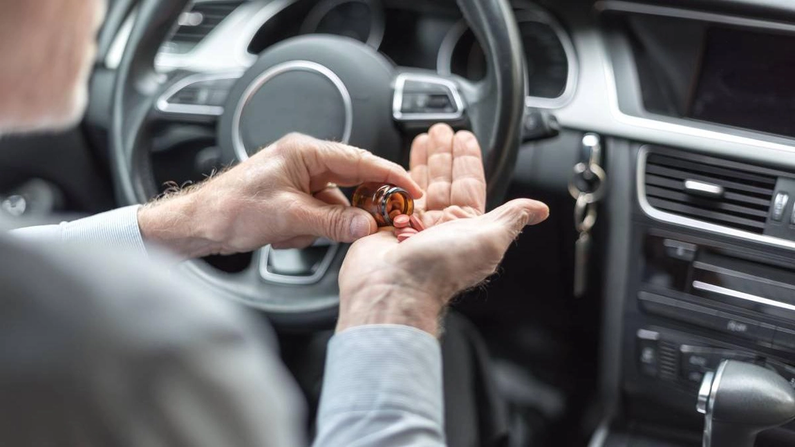 Lista pastilelor care te lasă fără permis de conducere! Aceste medicamente pot da un rezultat pozitiv la DrugTest