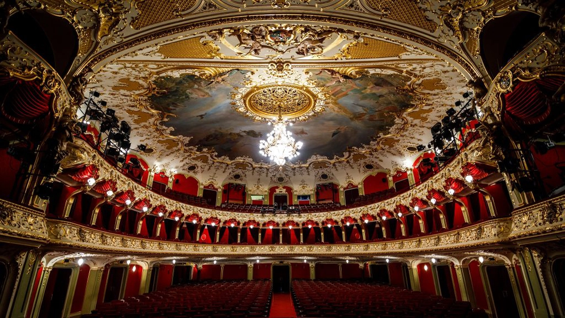 Luna noiembrie este plină de evenimente speciale la Opera Iași. Se pot cumpăra bilete