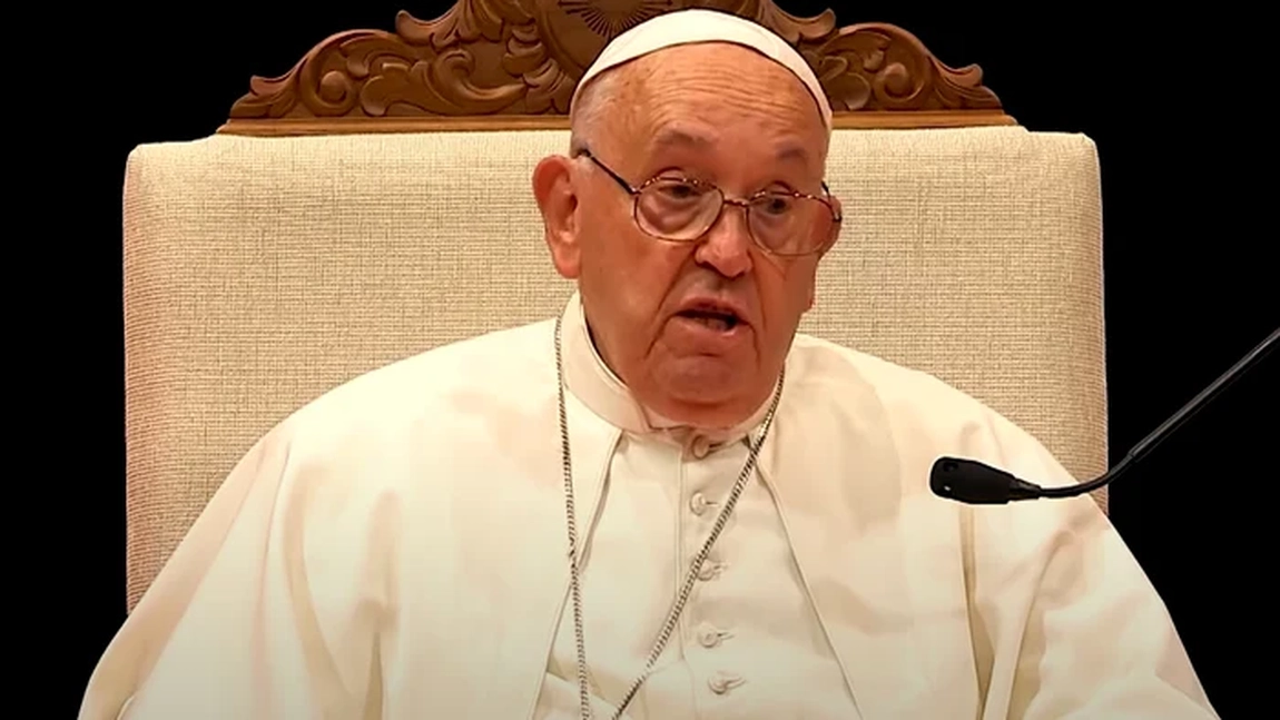 Papa Francisc le-a cerut cardinalilor să reducă cheltuielile: 