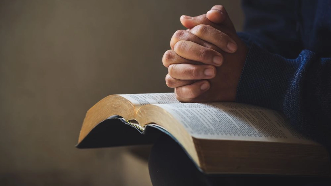 Când să citești Psalmul 48? Cel mai important psalm pentru a-ți oferi sprijin în momentele de nesiguranță sau teamă