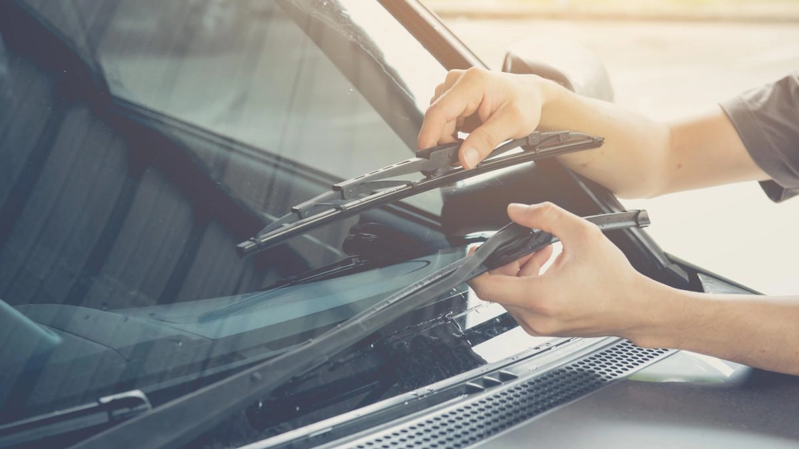 Regula rutieră pe care șoferii o încalcă în toate anotimpurile! Este pusă în pericol siguranța în trafic