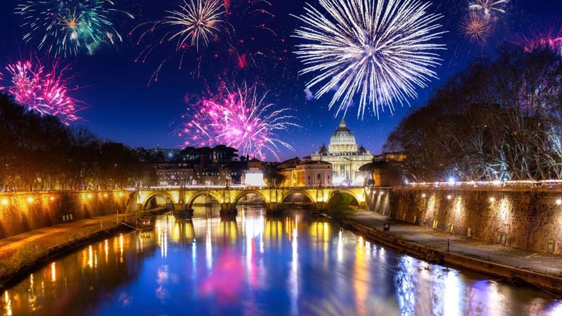 Ieșenii au început rezervările pentru noaptea de Revelion. Un sejur la Poiana Brașov, mai scump decât două vacanțe în Turcia. „Tarifele au crescut cu 200 – 300 de euro”