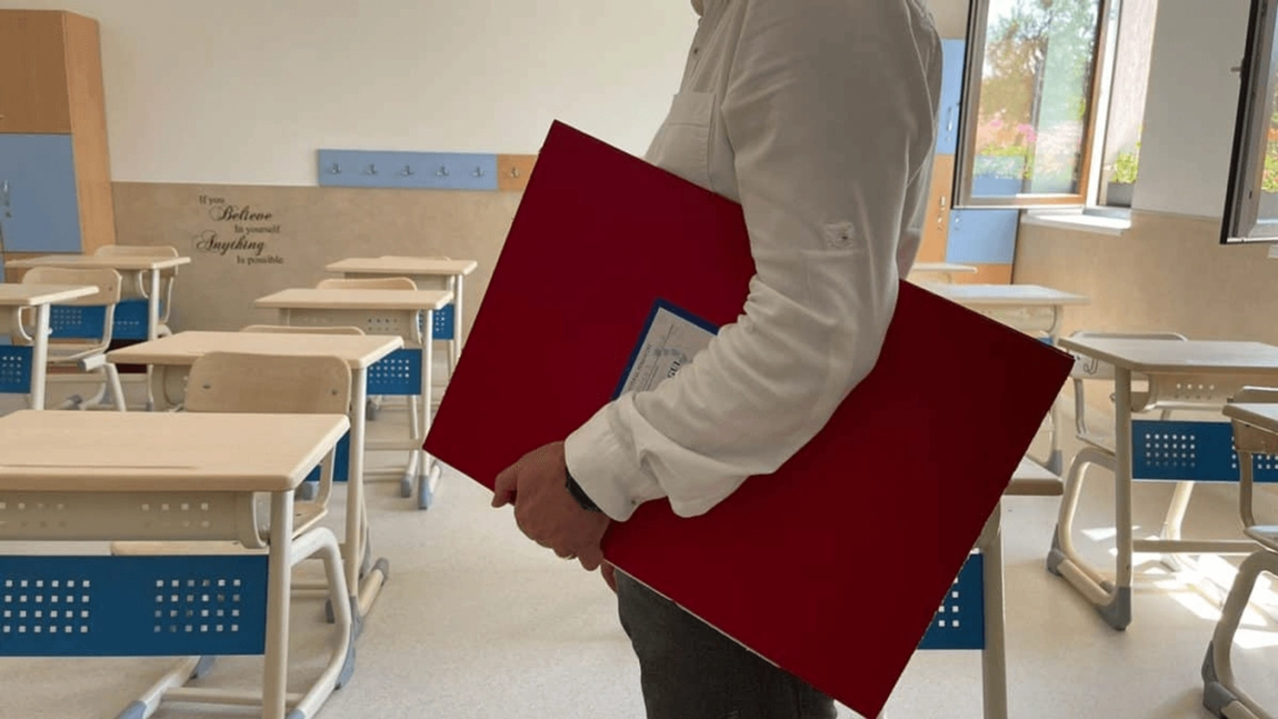Situație revoltătoare în învățământ! Un profesor nu a venit la muncă 3 ani, dar a încasat 100.000 de euro