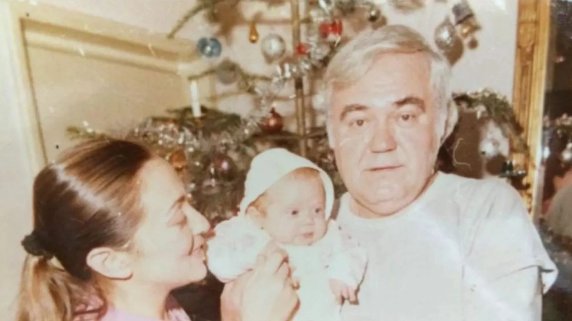 Cum arată azi soția și fiica lui Dem Rădulescu. Timpul a fost blând cu Adriana, la aproape 70 de ani, iar Irina seamănă foarte bine cu tatăl ei
