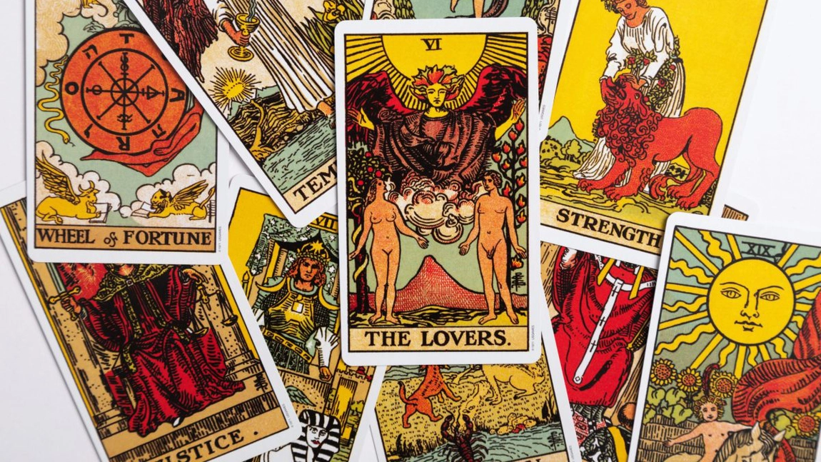 Citit în tarot. O metodă străveche cu impact modern asupra deciziilor personale