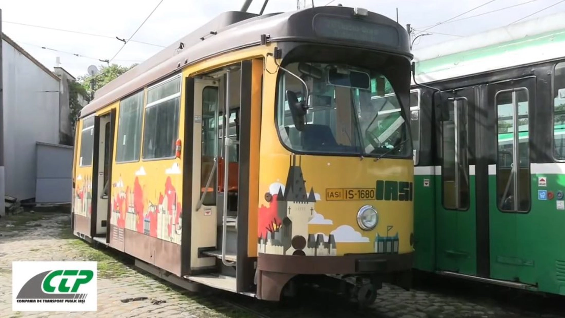 Municipiul Iași va avea tramvai cafenea pe roți! Mijlocul de transport în comun va avea traseu turistic - FOTO VIDEO