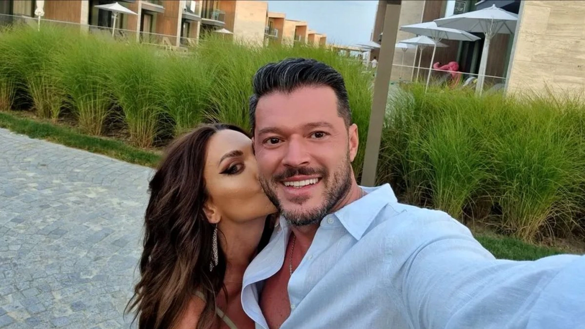 Cine sunt de fapt socrii lui Victor Slav. Vedeta TV împreună cu Selina și părinții ei au plecat în vacanță