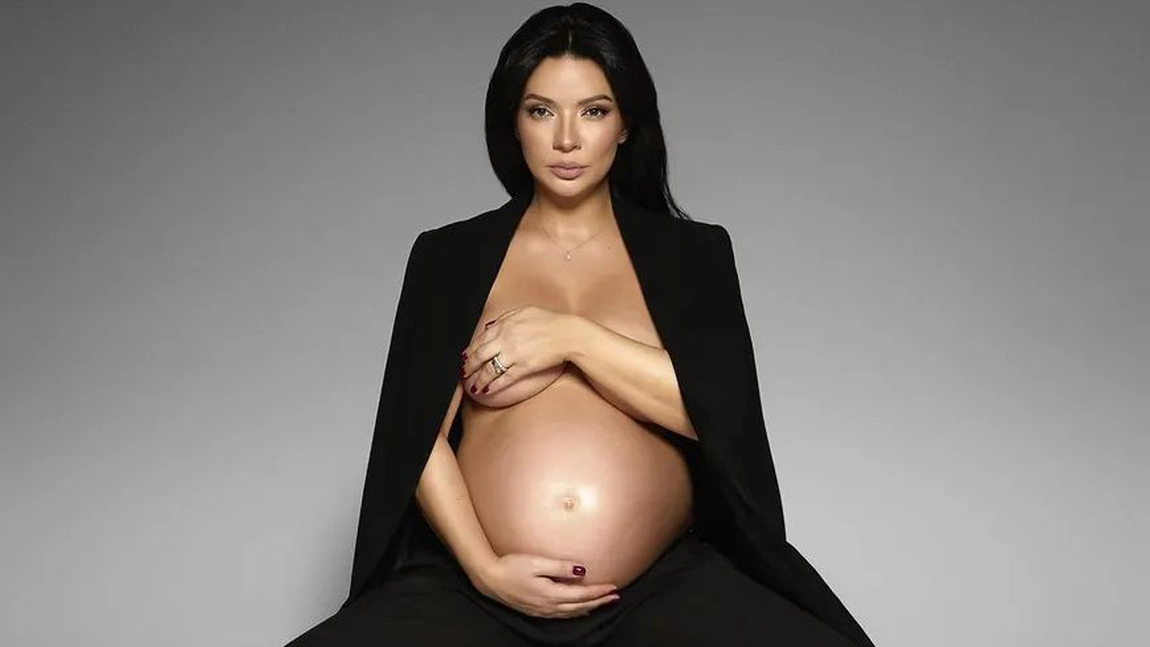 Anca Dinicu, poză după modelul Demi Moore! Poză de senzație cu actrița - GALERIE FOTO