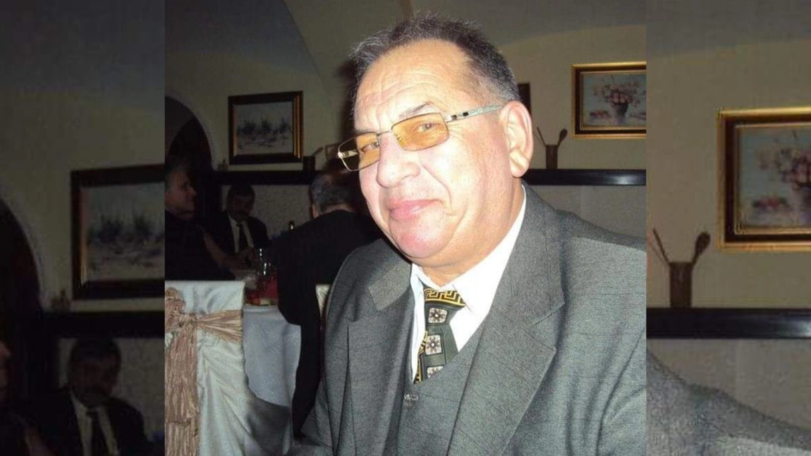 Scandal între administrator și locatari într-un bloc din Iași. Totul a pornit de la cartonul de pe acoperiș