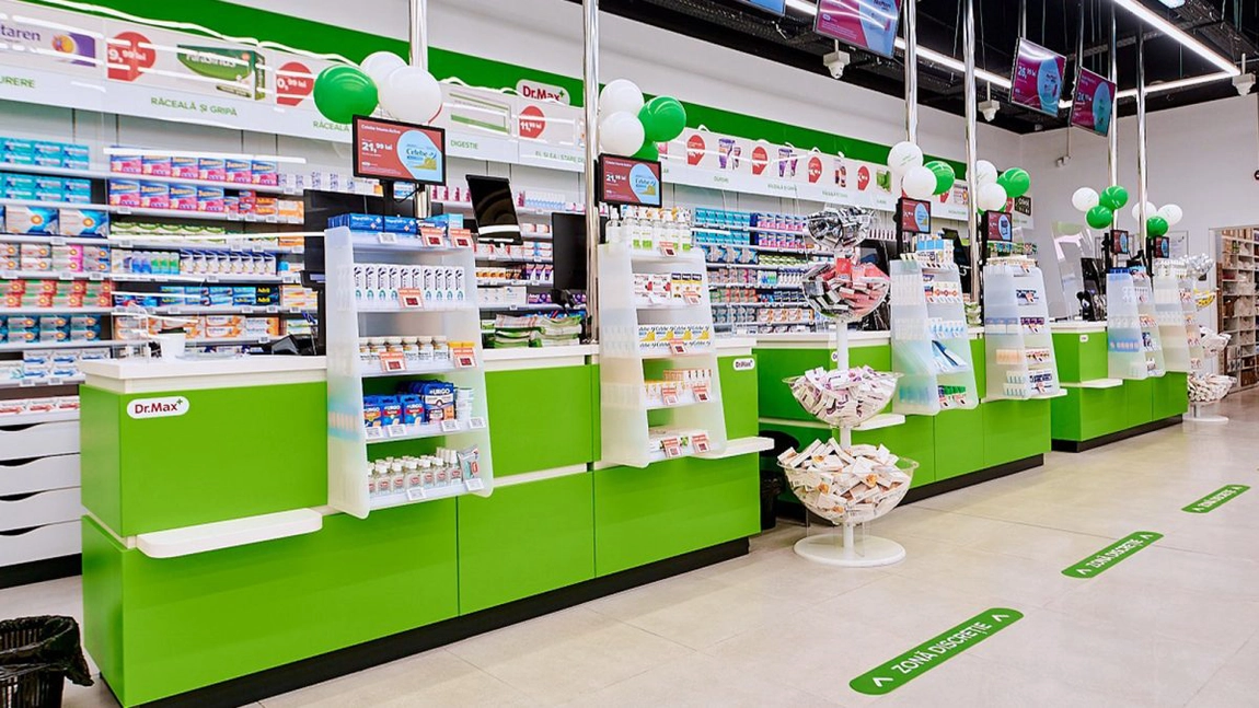 Farmacia Dr. Max, din Iași, amendată de Protecția Consumatorilor. Clienții fideli s-au simțit păcăliți