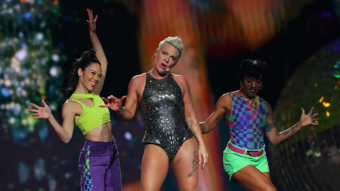 Pink își amână următoarele concerte din cauza unui motiv misterios: 
