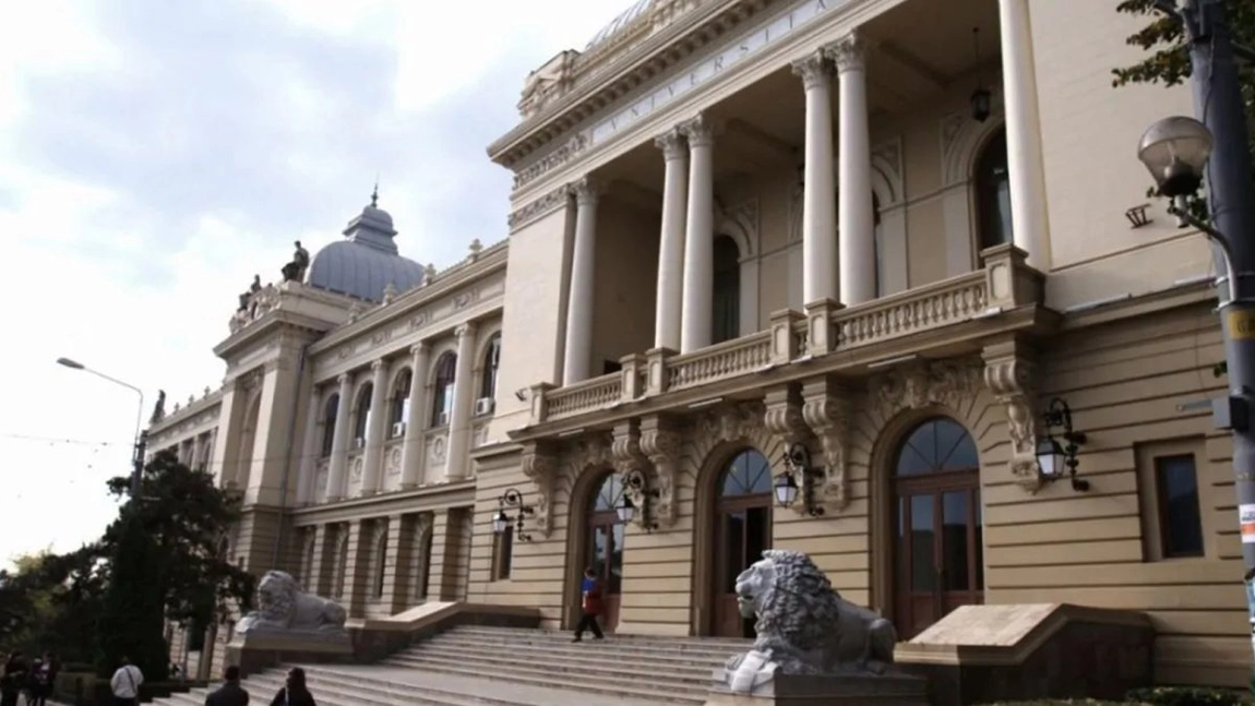 Studenții Universității „Alexandru Ioan Cuza” din Iași pot aplica la secțiunea „Student voluntar premiat”, în cadrul Galei Studenților