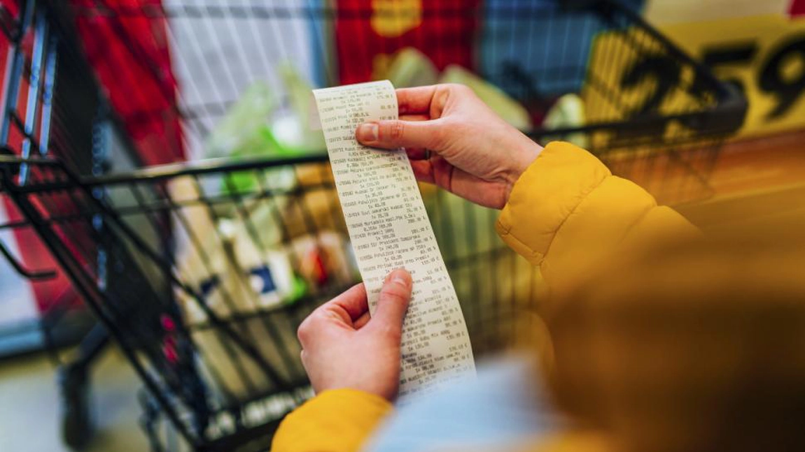 Alimentele care se vor scumpi la iarnă! Românii cheltuiesc cei mai mulți bani pe lună pentru mâncare