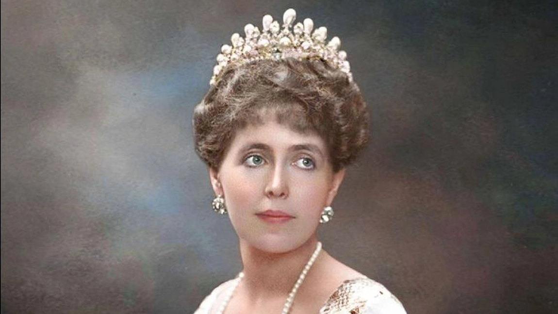 Cine au fost amanții Reginei României: Regina Maria s-a iubit cu ofițeri, miliardari și a avut copii din flori!
