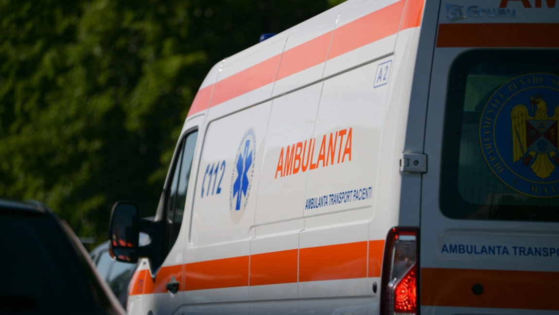 Tânără de 18 ani, înjunghiată mortal în locuința sa de un vecin care îi bătuse la ușă pentru a-i cere „un foc”