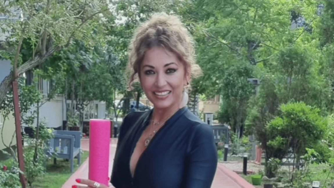 Poza cu Anca Țurcașiu în costum de baie care a stârnit un val de reacții. A folosit artista filtre?