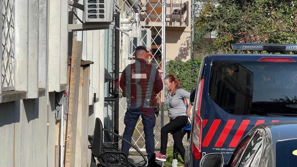 Mai multe persoane au fost aduse la sediul DNA Iași. Ar putea fi martori în dosarul lui Nelu Tătaru