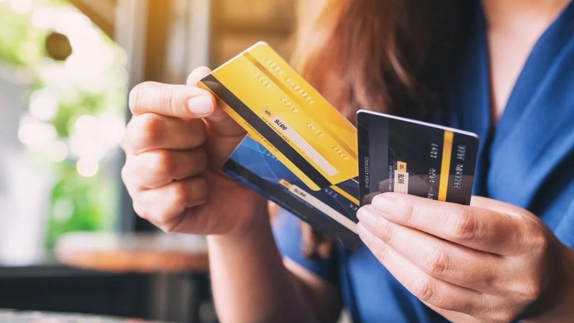 Din noiembrie 2024, băncile vor bloca plățile celor care au bani pe card! Iată care este motivul