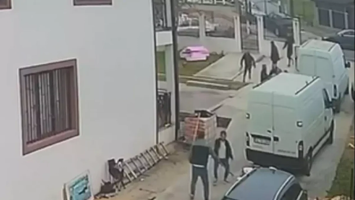 Răfuială sângeroasă cu bâte și săbii între clanuri rivale din Galați – Poliția pe urmele agresorilor