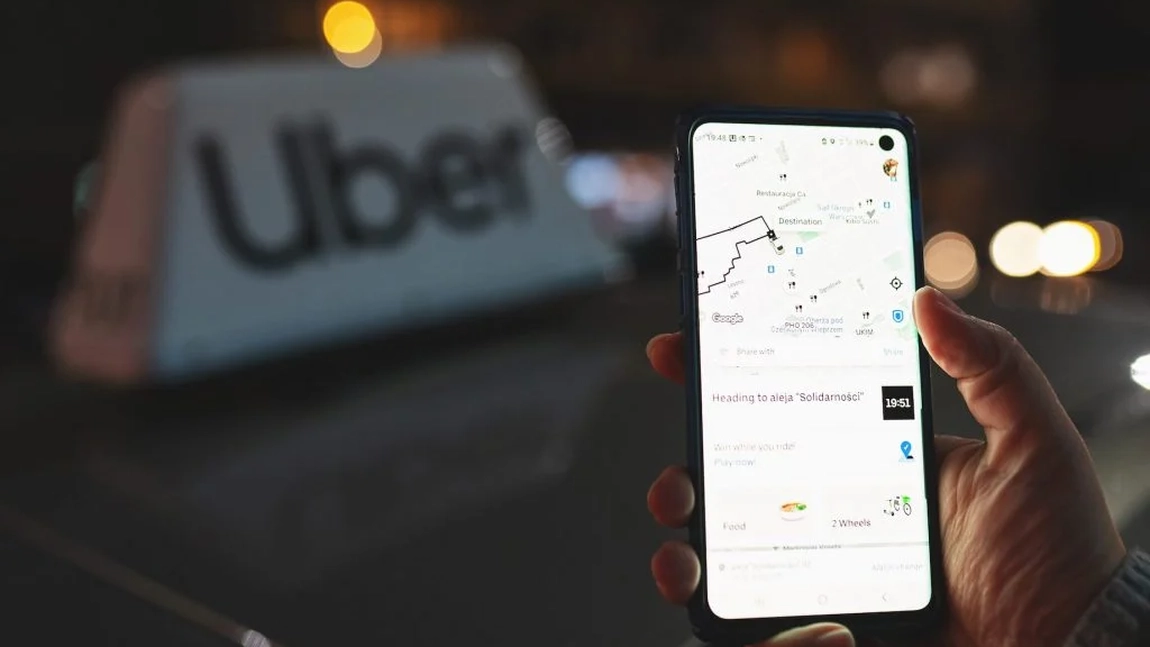 Atenție! Cum bateria descărcată la telefon îți poate umfla factura Uber