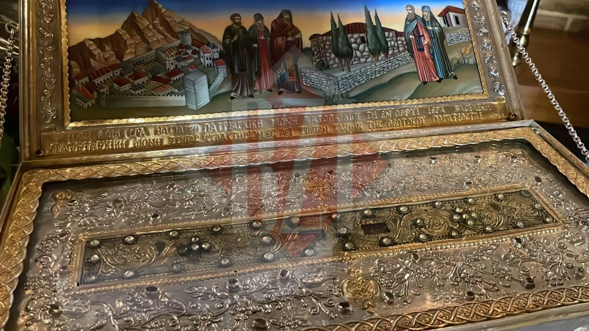 Brâul Maicii Domnului a ajuns la Parohia „Sf. Ioan Rusul” – Valea Adâncă din Iași. Zeci de credincioși participă la slujba de Sf. Liturghie
